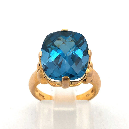 Stunning 10K Yellow Gold Rectangle Cushion Cut London Blue Topaz Cocktail Ring