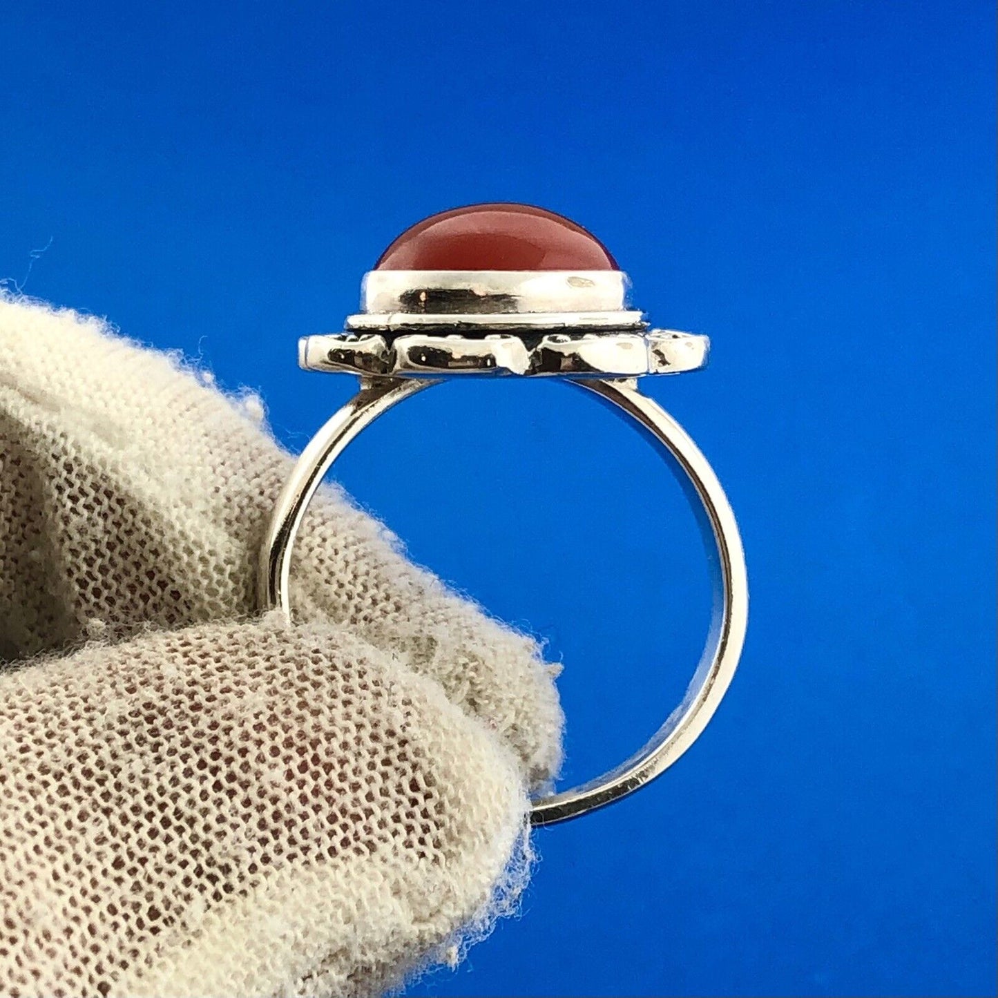 Retro 925 Sterling Silver Carnelian Cabochon Gemstone Flower Shaped Ring