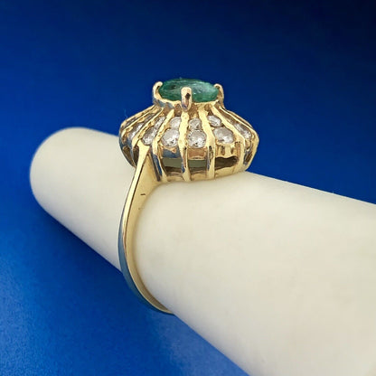 Fabulous 18K Yellow Gold Oval Emerald Round Diamond Anniversary Cocktail Ring
