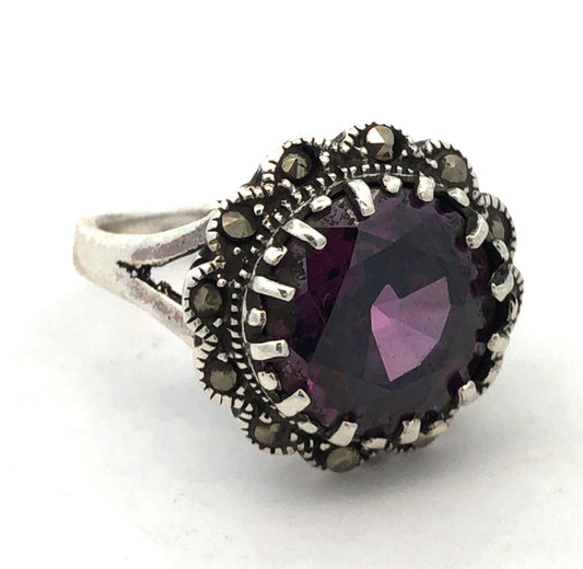 Vintage F 925 Sterling Silver Round Amethyst Marcasite Flower Cocktail Ring