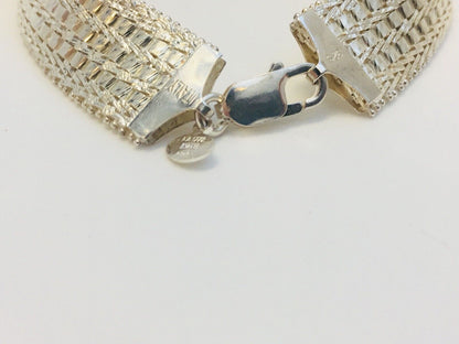 Karizia Spa KA 1772 La Dea Bendata 925 Sterling Silver Wide Textured Bracelet