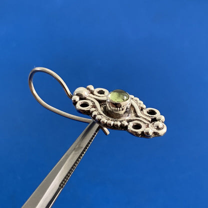 Estate 925 Sterling Silver Peridot Cabochon Bead & Scroll Dangle Earrings