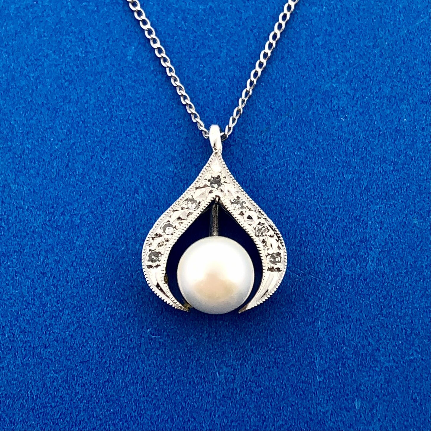 Designer 14K White Gold Pearl Diamond Bridal June Anniversary Pendant Necklace