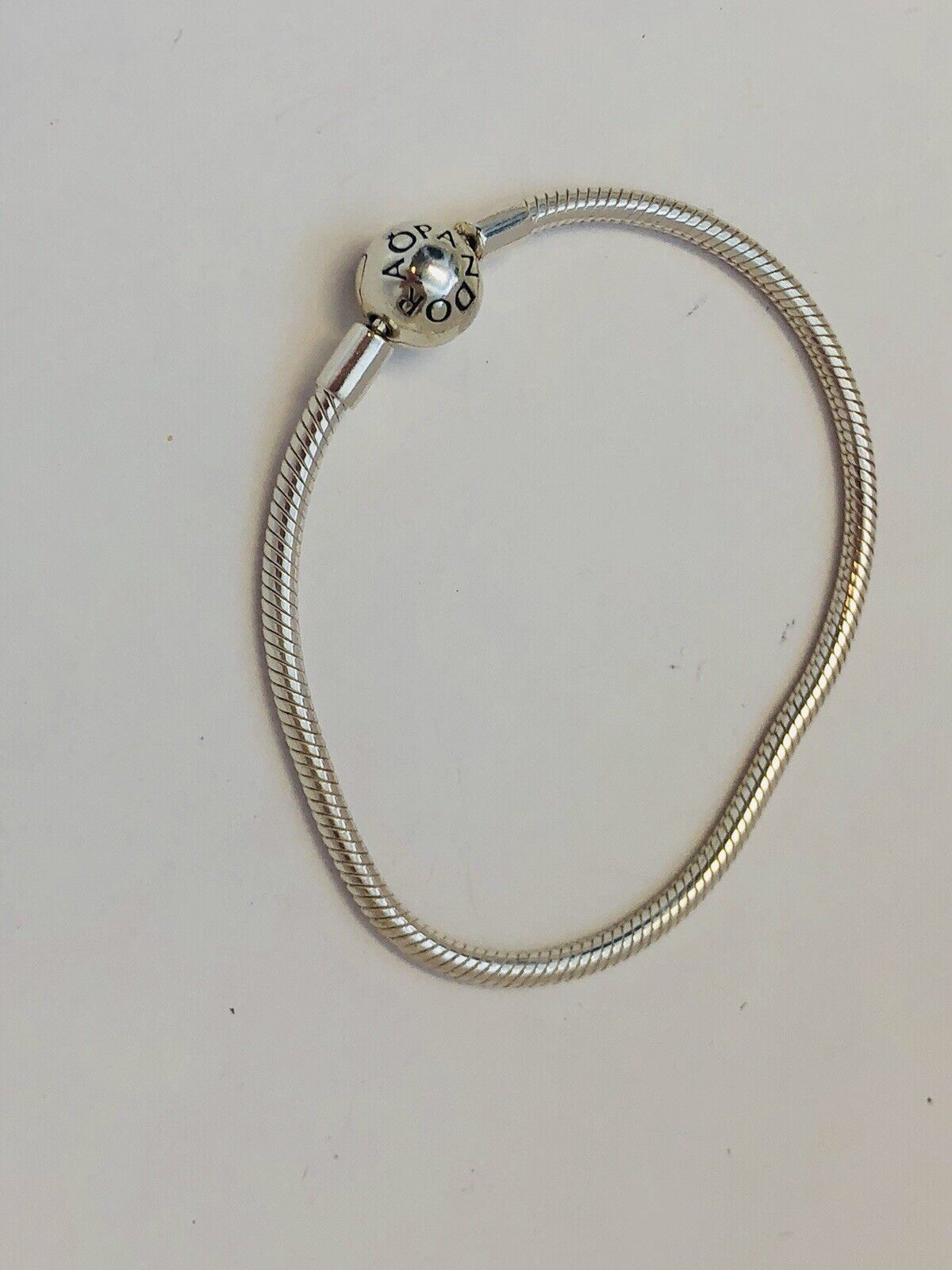 Authentic Pandora 925 Sterling Silver Signature Smooth Clasp Bracelet 590728