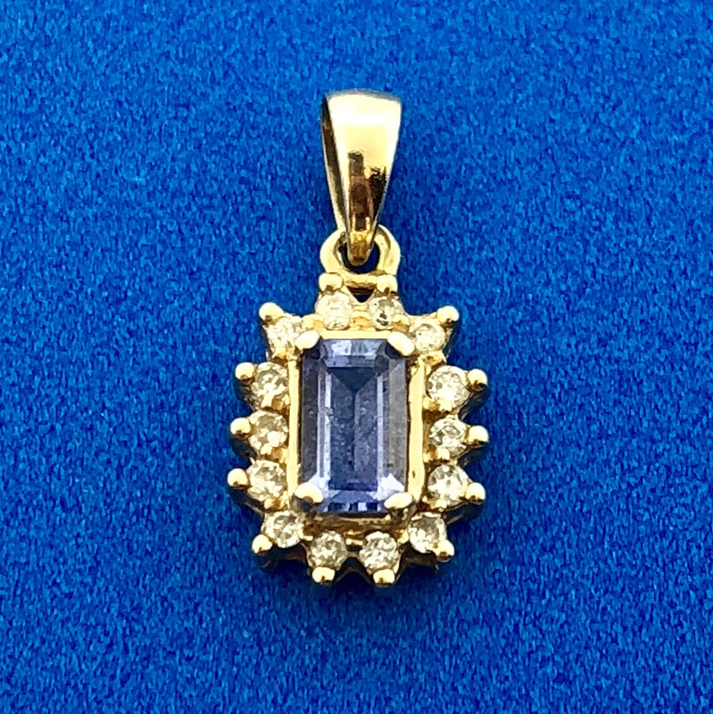 14K Yellow Gold Purple Tanzanite Diamond Charm Pendant