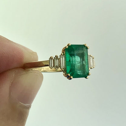 Designer 14K Yellow Gold Emerald Diamond Accent May Anniversary Occasion Ring