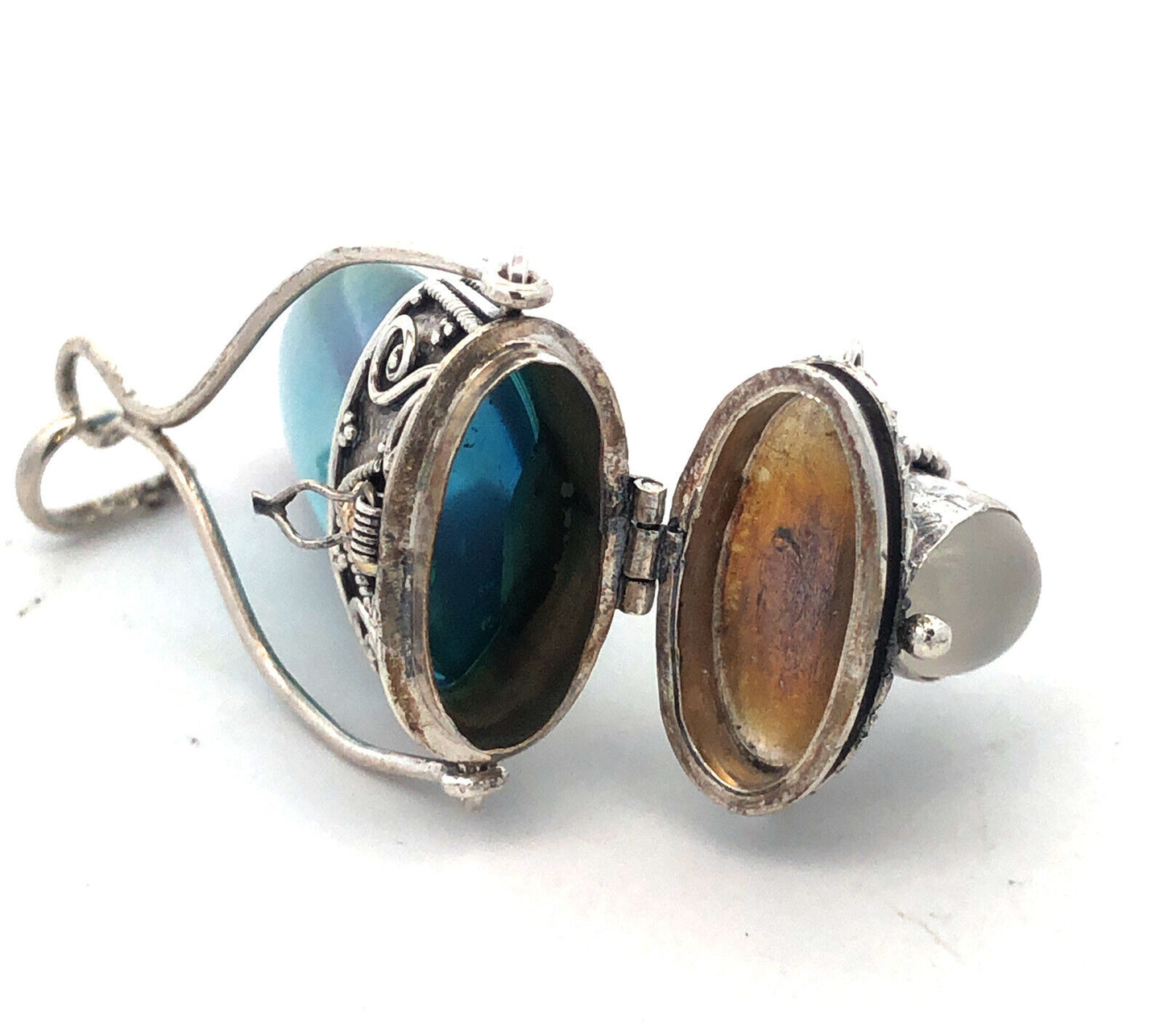 Vintage 925 Sterling Silver Iridescent Crystal Glass Snuff Filigree Box Pendant