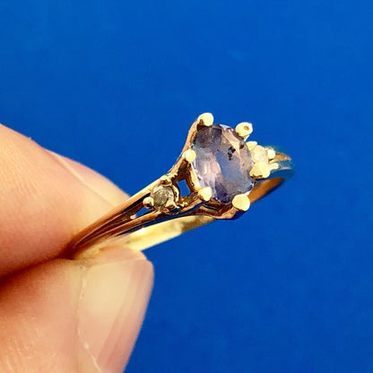 Vintage 14K Yellow Gold Oval Tanzanite Diamond Accent December Anniversary Ring