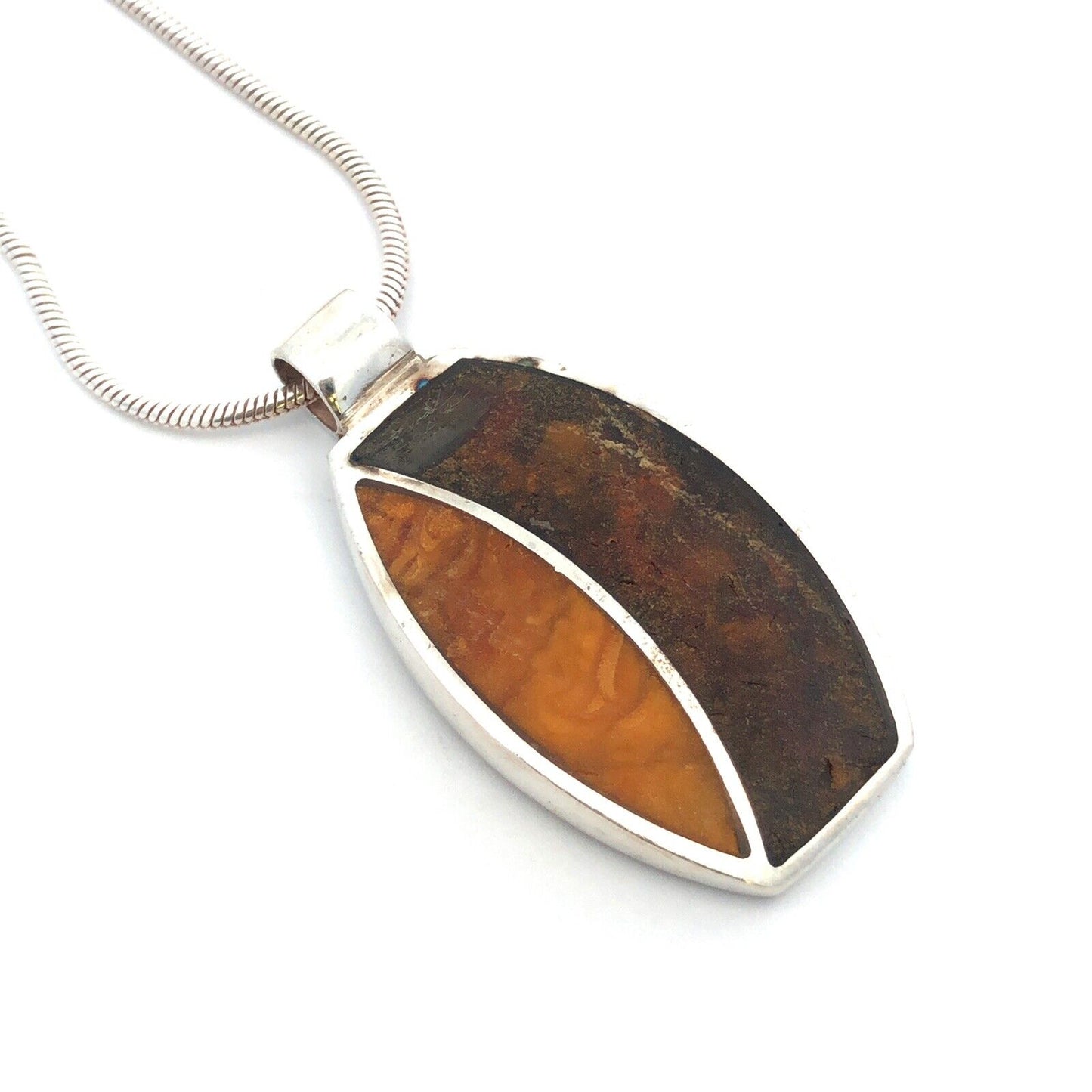 Vintage 925 Sterling Silver Amber Orange Agate Inlay Oval Pendant Necklace