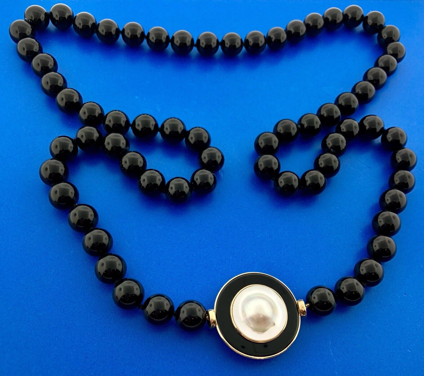 14K Yellow Gold Black Onyx Bead Mother Of Pearl Black White Modernist Necklace