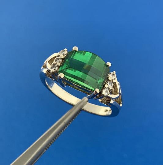 Designer Sterling Silver 925 Green White Diamonique Cubic Zirconia Cocktail Ring