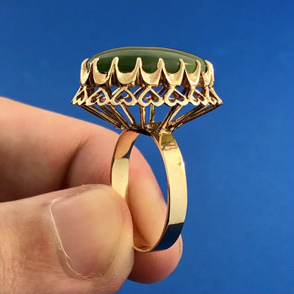Estate 14K Yellow Gold Jade Jadeite Oval Cabochon Heart Scroll Cocktail Ring