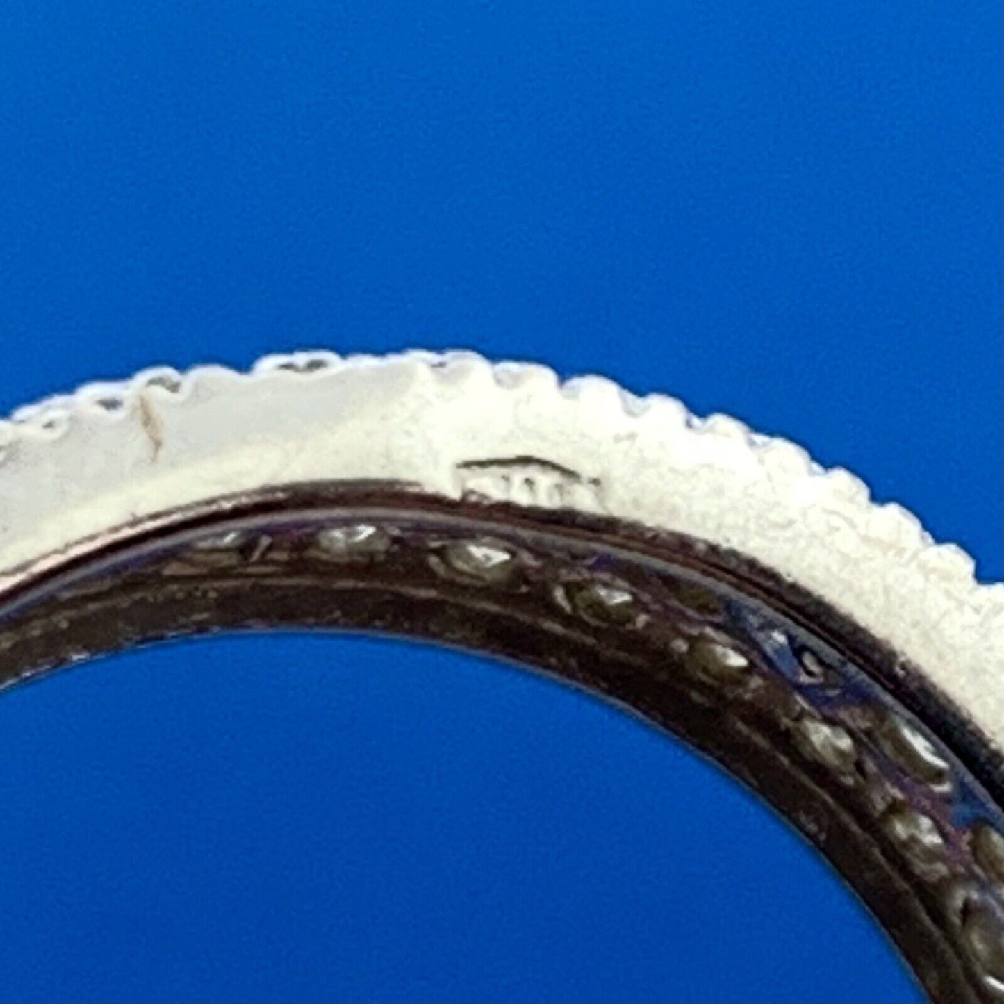 Gorgeous 18k White Gold Round Cut Sparkling CZ Infinity Band Ring Size 6.5