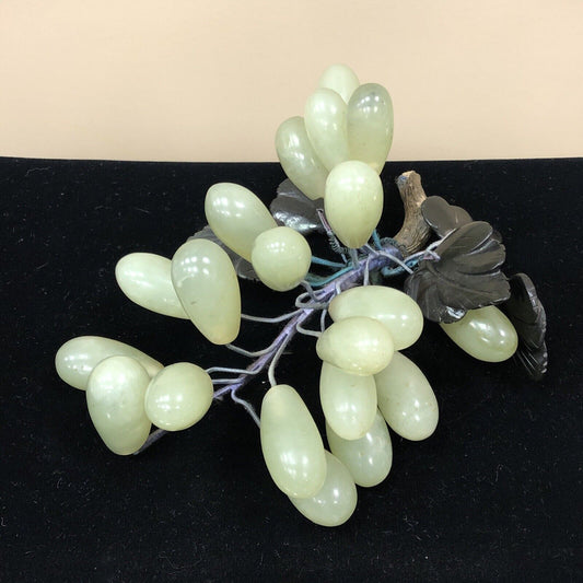 Vintage Green Jade Twenty Grape Carved Cluster Floral Fruit Decorative