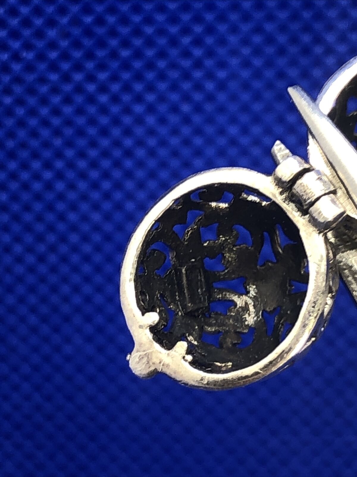 Designer JBB 925 Sterling Silver Scroll Egg Prayer Locket Pendant