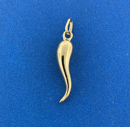 14K Yellow Gold Italian Horn Good Luck Symbol Charm Pendant