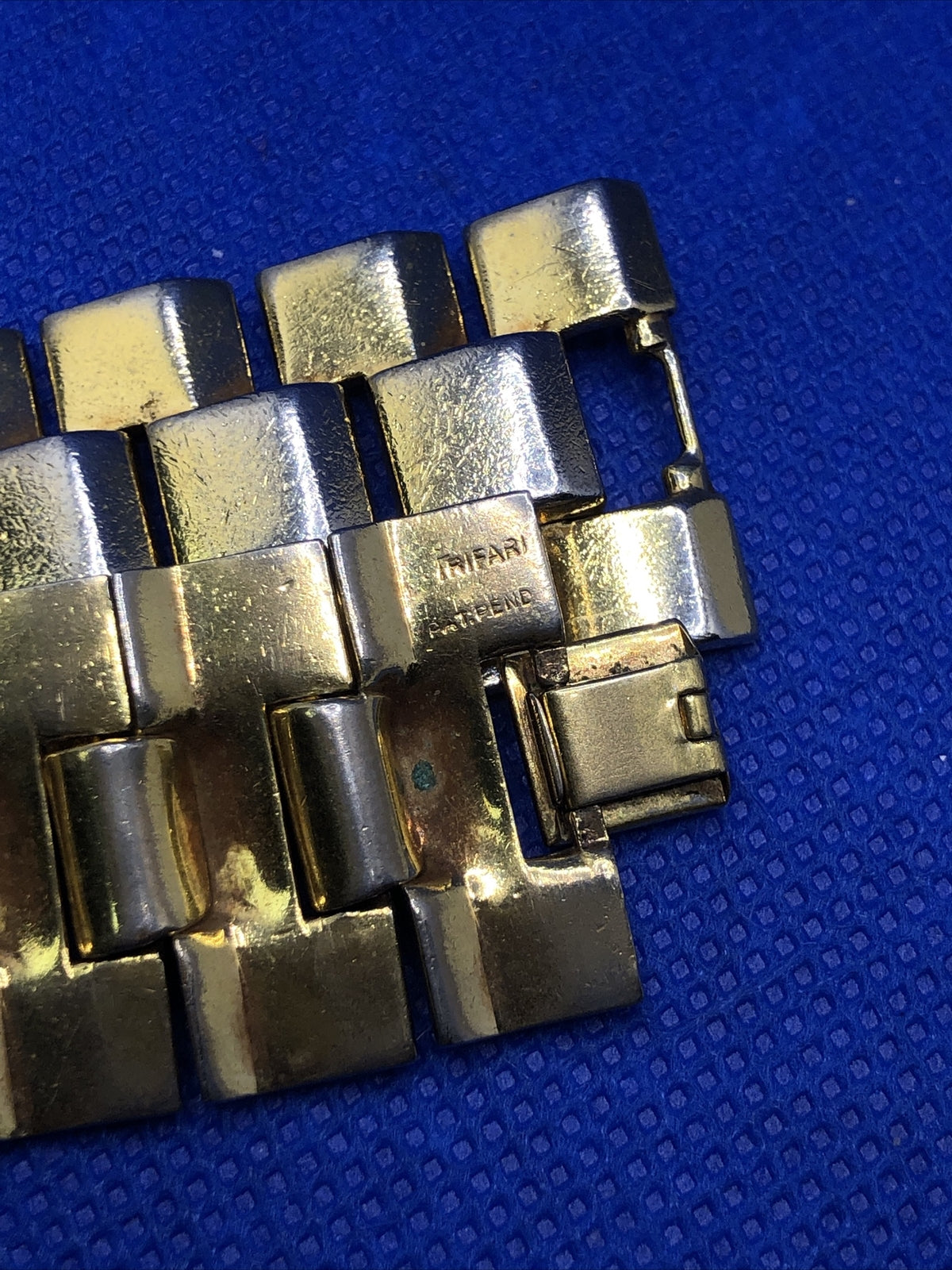 Mid Century Trifari Gold Tone Modernist Accordion Link Chunky Statement Bracelet