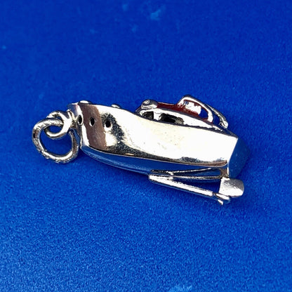 Vintage Designer WELLS 925 Sterling Silver 3D Red Enamel Speed Ski Boat Charm