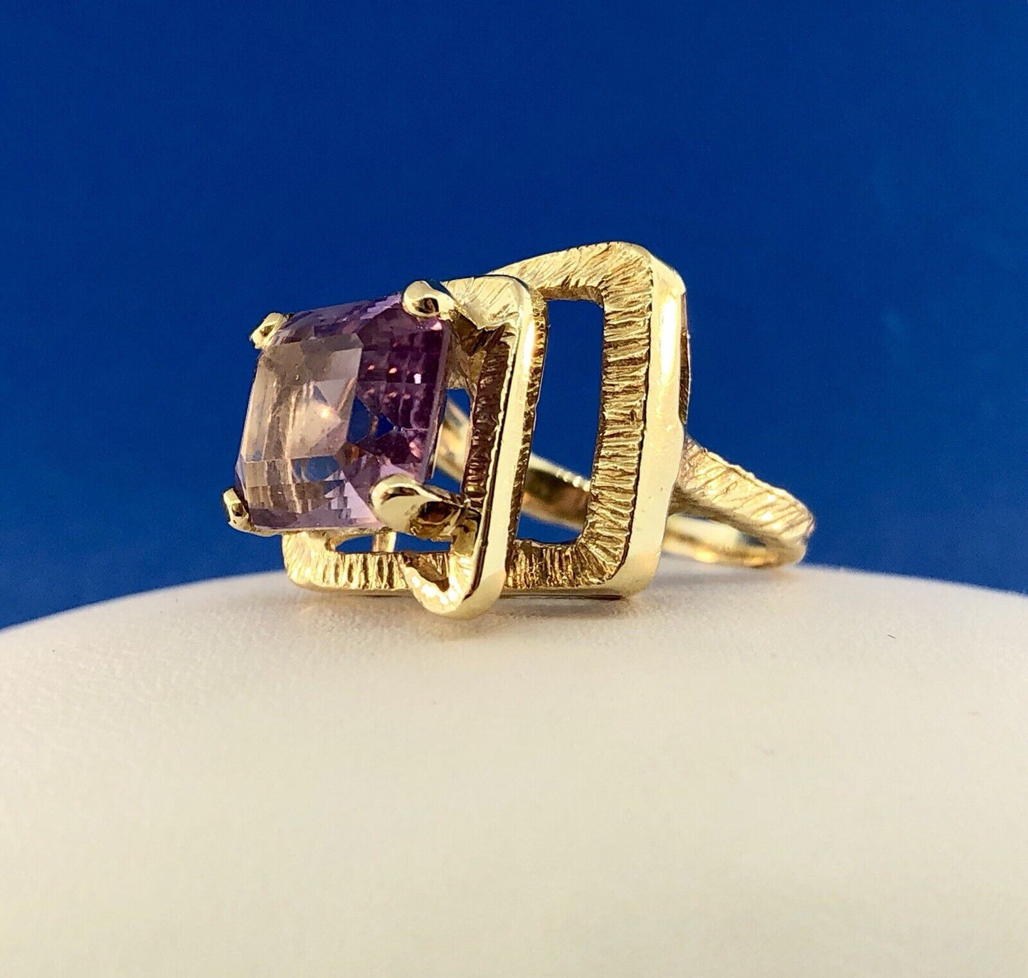 Retro Modernist 10K Yellow Gold Amethyst Solitaire Statement Free Form Ring