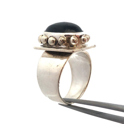 Vintage 925 Sterling Silver Oval Black Onyx Beaded Detail Statement Ring