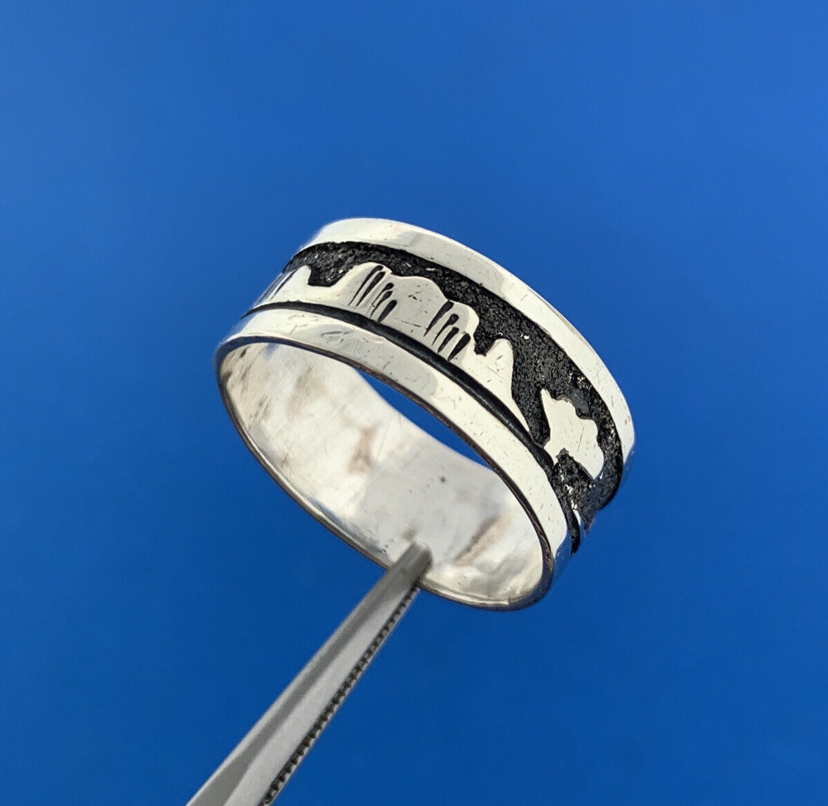 Old Pawn Native American Unsigned 925 Sterling Silver Storyteller Wide Band Ring