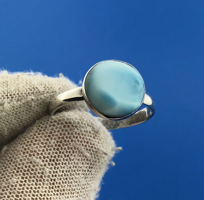 Stunning Sterling Silver 925 Circle Cabochon Sky Blue Larimar Ring Size 9