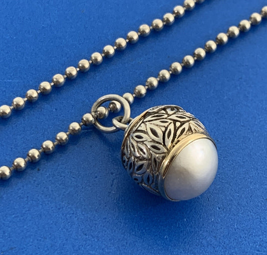 Designer 925 Sterling Silver 14K Gold Pearl Leaf Motif Pendant Necklace