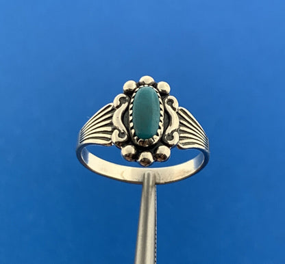Native American Hallmarked 925 Sterling Silver Oval Turquoise Cabochon Ring
