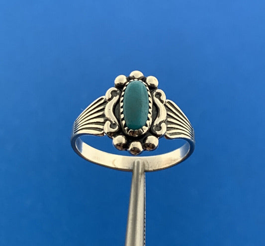 Native American Hallmarked 925 Sterling Silver Oval Turquoise Cabochon Ring