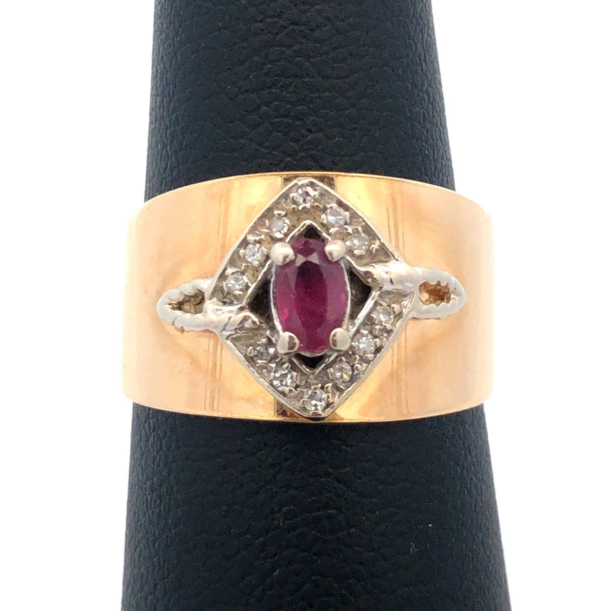 14K Yellow Gold Ruby Diamond Etruscan Style Tapered Cocktail Anniversary Ring