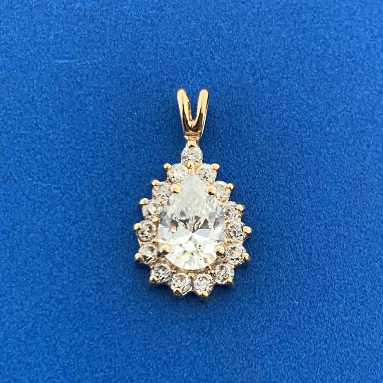 Gorgeous 14k Yellow Gold Pear Cut Sparkling White CZ Cubic Zirconia Pendant