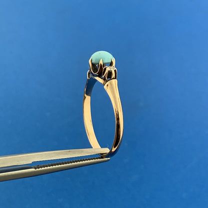 Vintage 14K Yellow Gold Turquoise Cabochon Diamond Accented Cocktail Ring