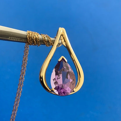 Designer RGE 10K Yellow Gold Pear Shaped Amethyst Drop Dangle Pendant Necklace