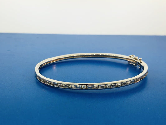 Designer SW Stunning Sterling Silver 925 Cubic Zirconia Hinged Bangle Bracelet