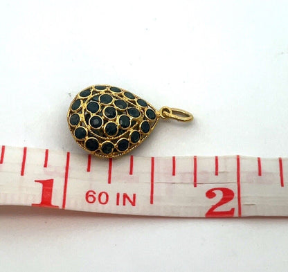 Vintage 18K Yellow Gold Blue Sapphire Pear Shaped Drop Pendant