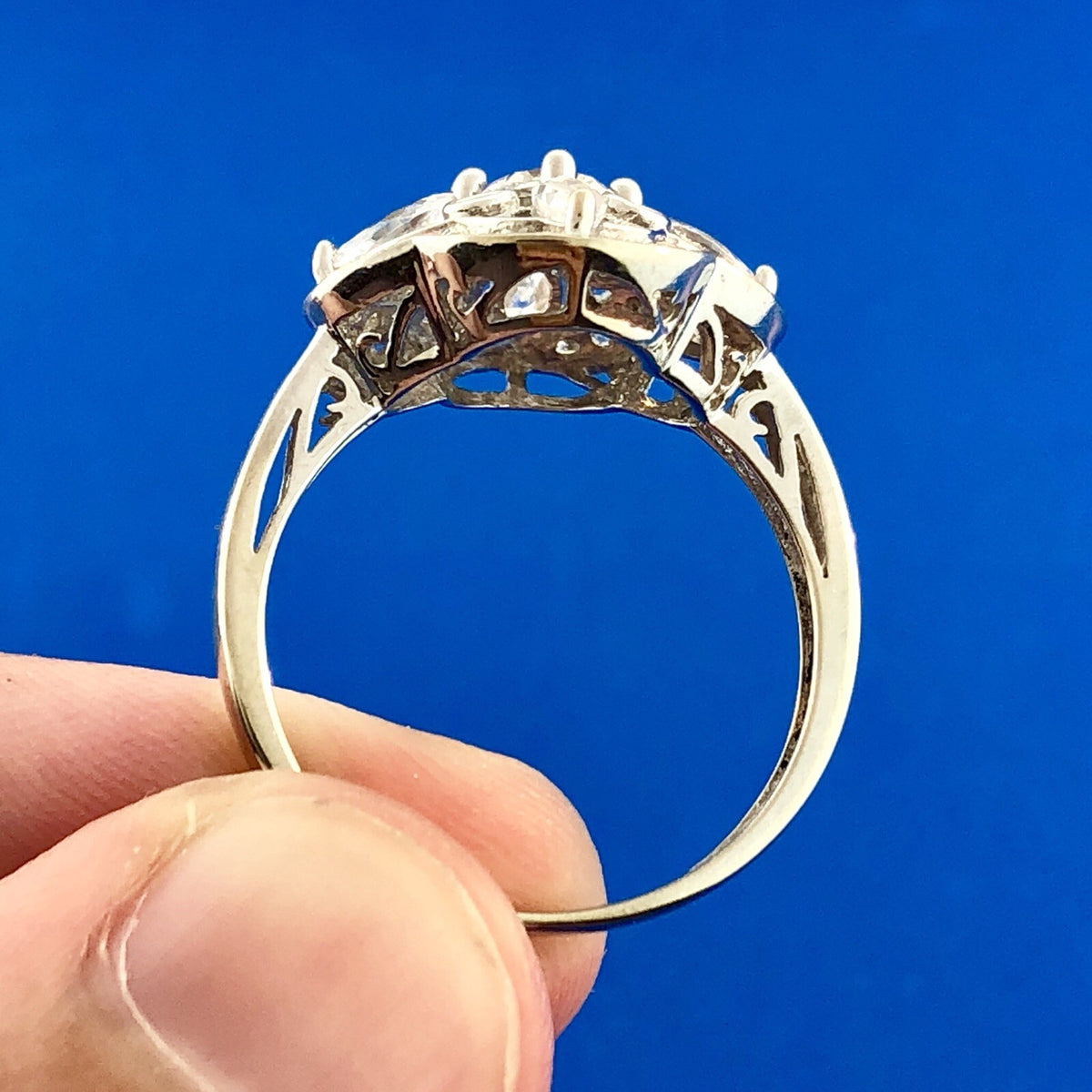 Stunning 14K White Gold Cubic Zirconia CZ Floral Cluster Engagement Dinner Ring
