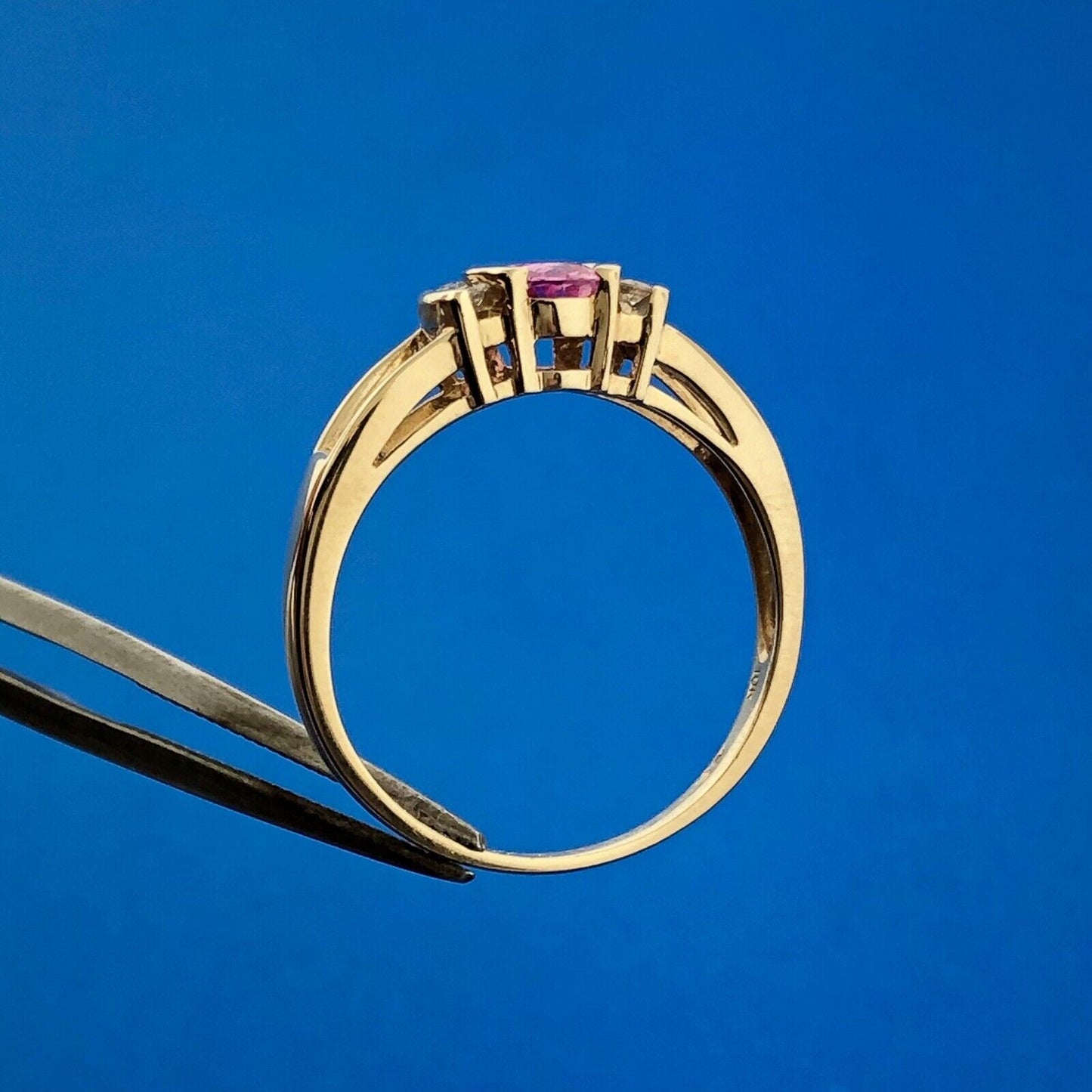 Vintage 10K Yellow Gold Oval Pink Sapphire Diamond Accent Cocktail Ring