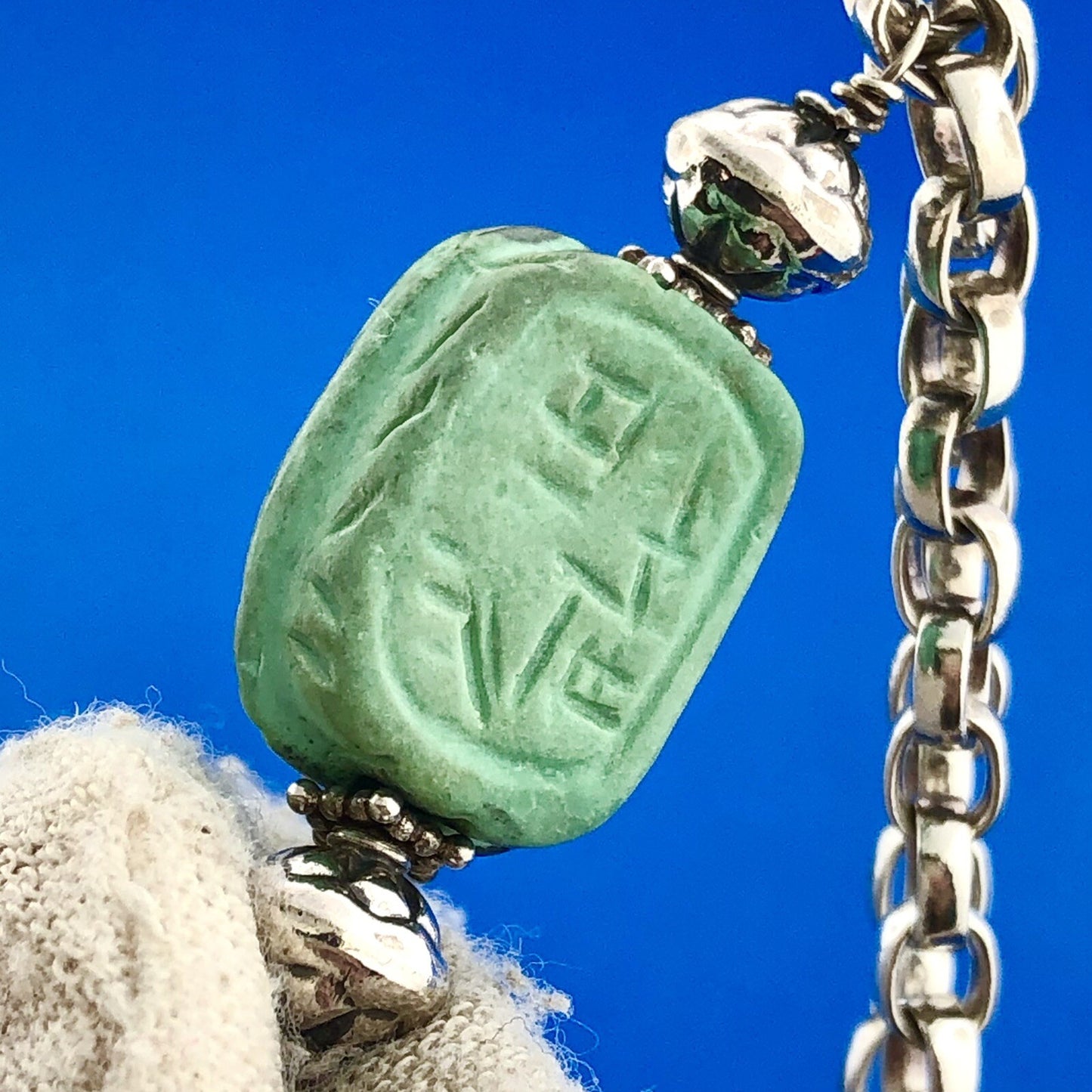 Vintage 925 Sterling Silver Carved Stone Scarab Beetle Oval Link Toggle Bracelet
