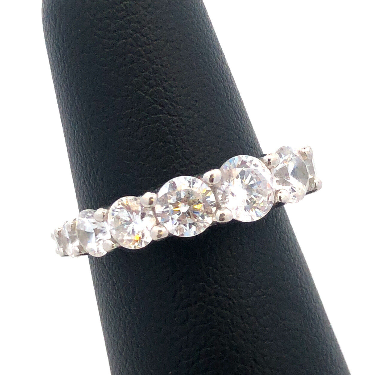 Designer UCL 925 Sterling Silver Round Cubic Zirconia Wedding Bridal Band Ring