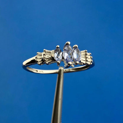 Gorgeous 10k White Gold Marquise Tanzanite Baguette Diamond Accent Ring Size 7