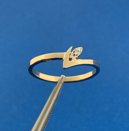 Vintage Designer JCL 14K Yellow Gold Diamond Modernist Engagement Promise Ring