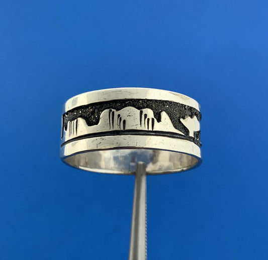 Old Pawn Native American Unsigned 925 Sterling Silver Storyteller Wide Band Ring