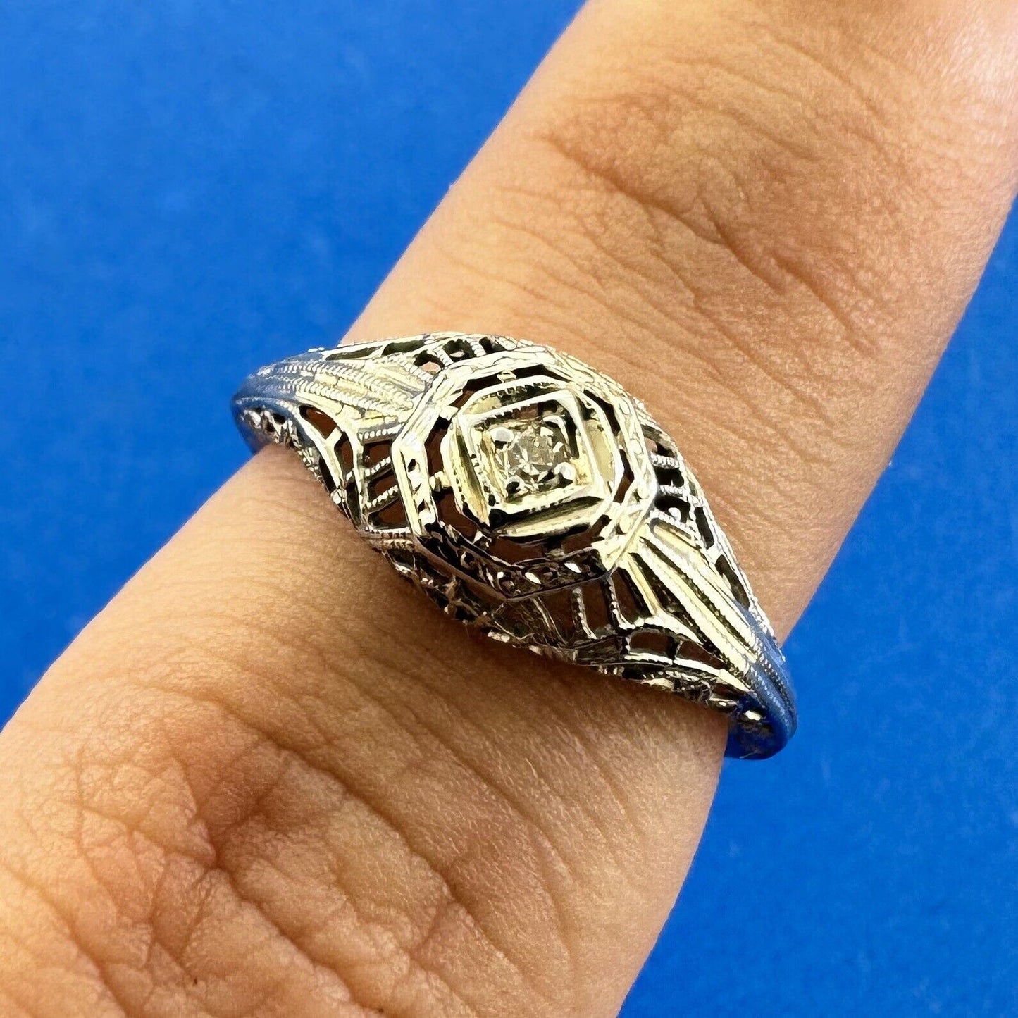 Vintage Designer Art Deco 18K White Gold Diamond Filigree Engagement Ring