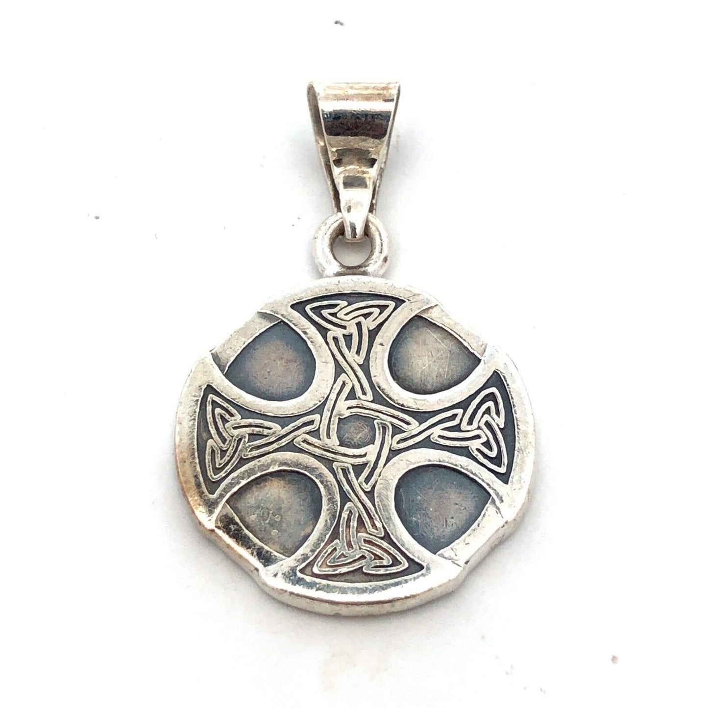 Vintage 925 Sterling Silver Celctic Cross Round Pendant