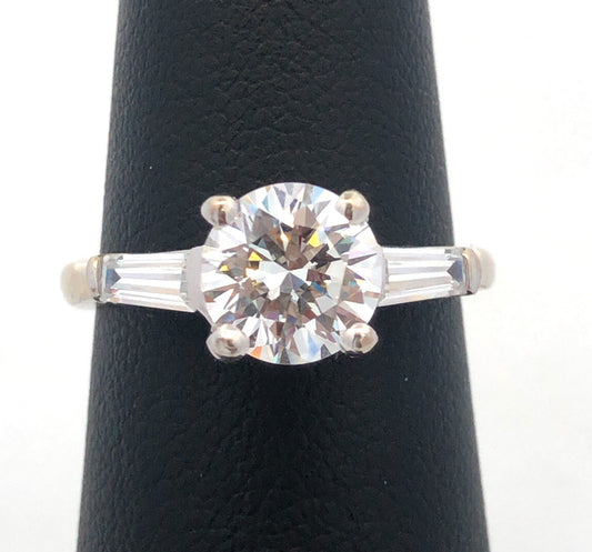 Stunning 14K White Gold Cubic Zirconia CZ Solitaire W/Accents  Engagement Ring