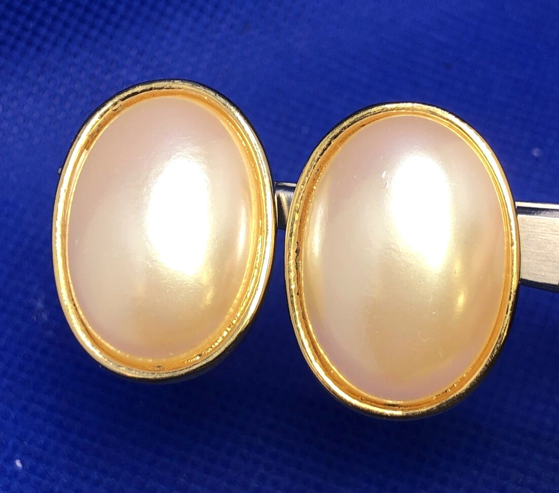 Estate Couture Napier Gold Tone Faux Pearl Clip Earrings And Necklace Set