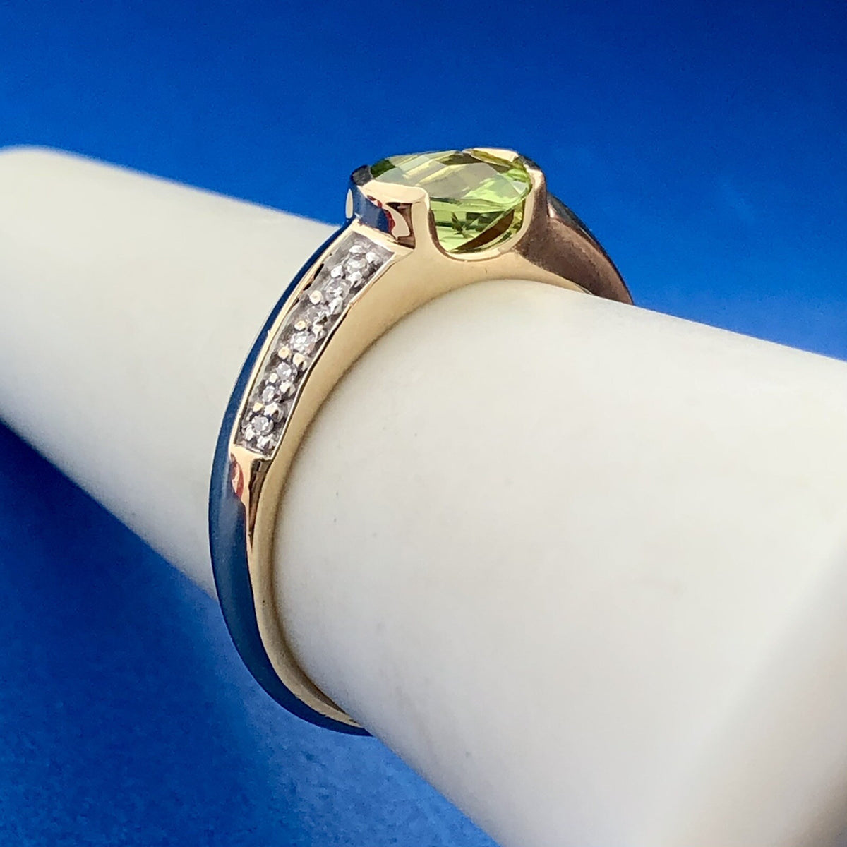 Gorgeous 14K Yellow Gold Peridot Diamond Accent August Anniversary Ring