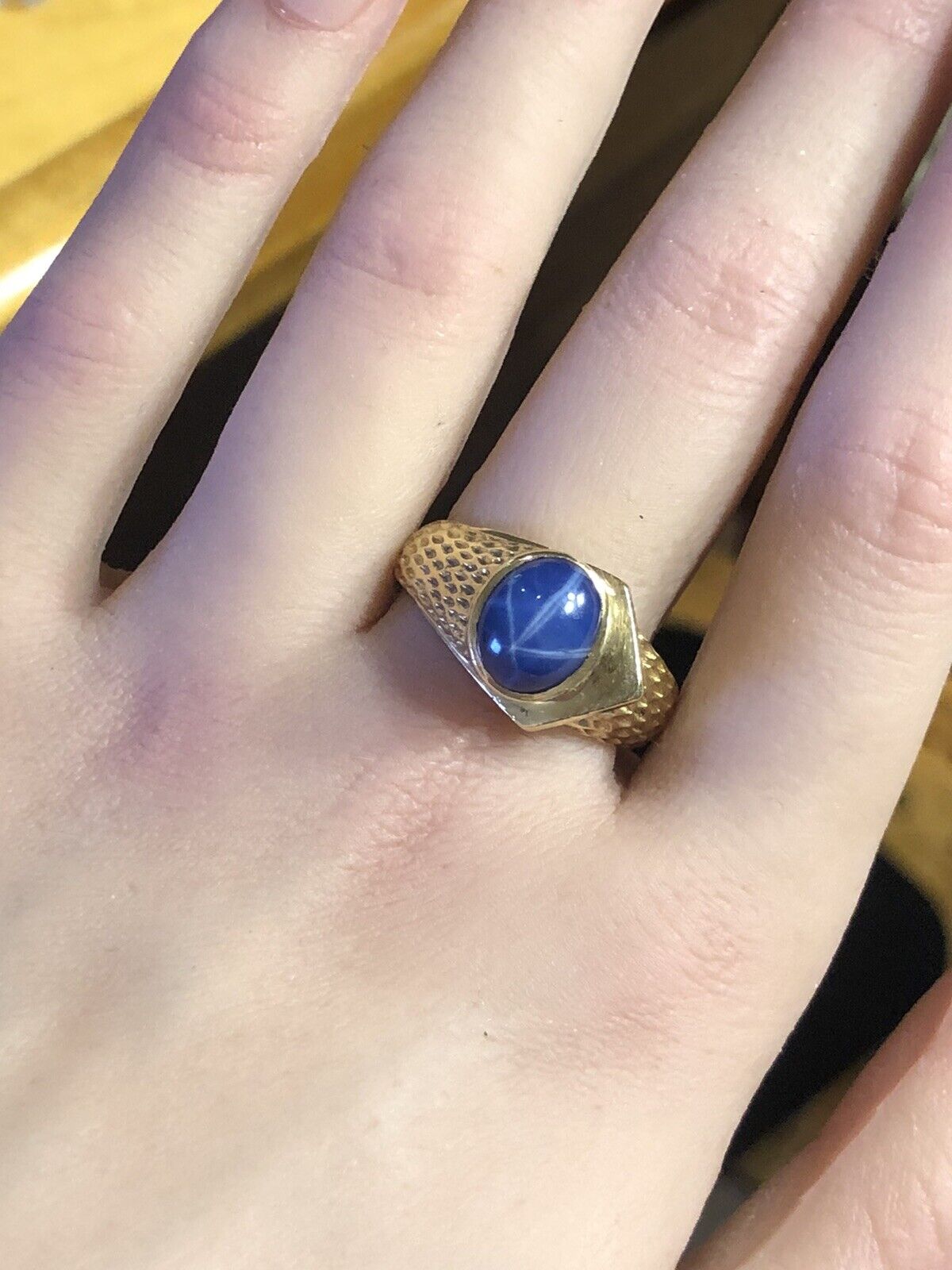Art Deco 14K Yellow Gold Blue Star Sapphire Abstract Snake Design Unisex Ring