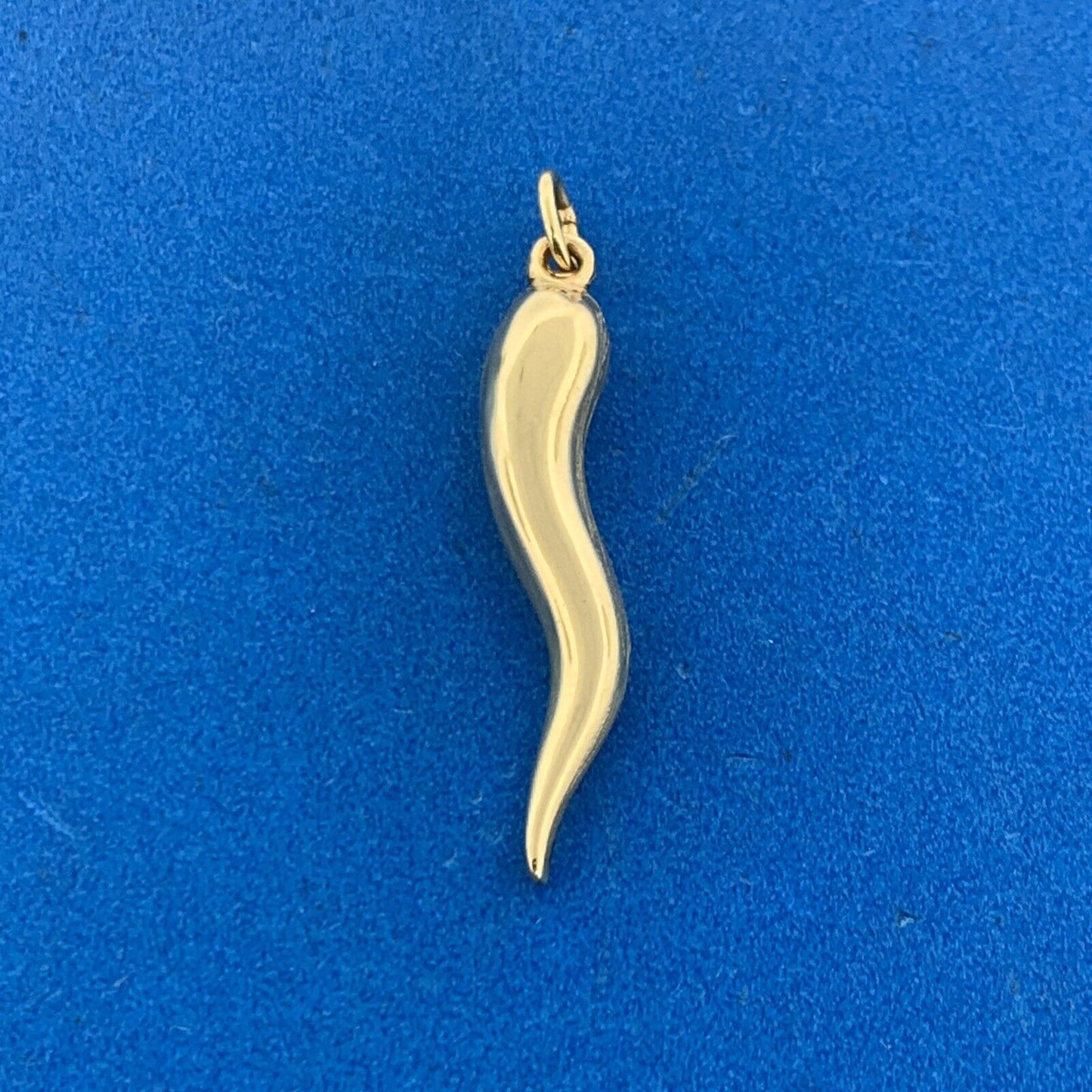 Designer 14K Yellow Gold Italian Horn Good Luck Pendant
