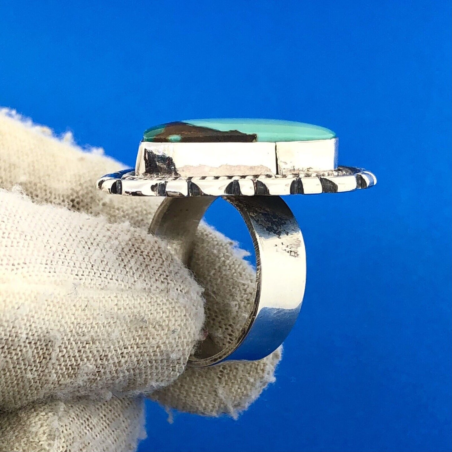 Native American Unsigned 925 Sterling Silver Turquoise Trilliant Statement Ring